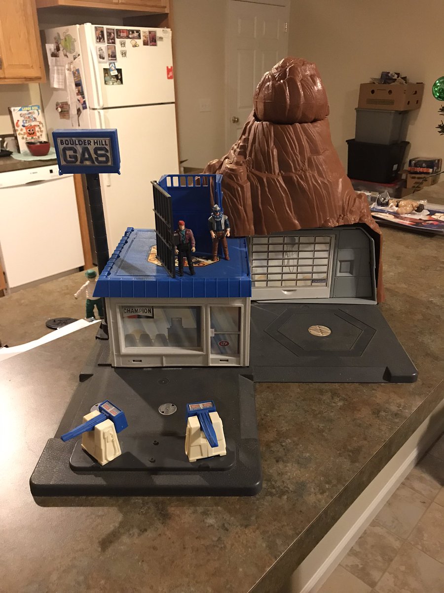 RefLarryPeace's tweet photo. Added the M.A.S.K. Boulder Hill play set to my collection today. Thank you to Greg Koller & American Daydream Antiques & Miscellanea in York, PA✌🏻
#MASK #BoulderHill https://t.co/g0QhNM7ZMe