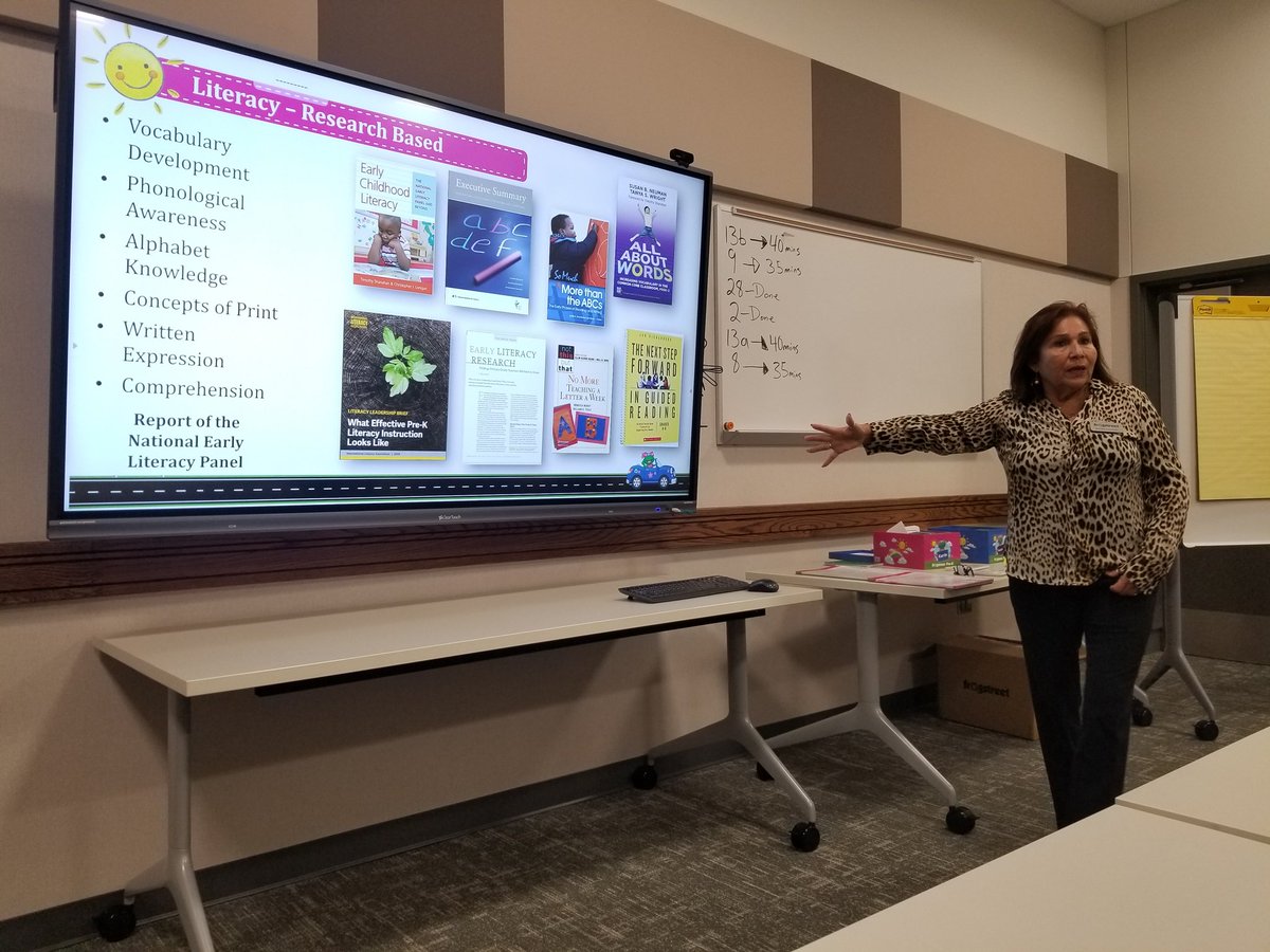 tamtamwise's tweet image. Learning about Morning Message Components with Mrs. Benilda Cervantes #PhonologicalAwareness #ConceptsofPrint  #AlphabetKnowledge @Aliefsneed @AliefPreK @FrogStreet