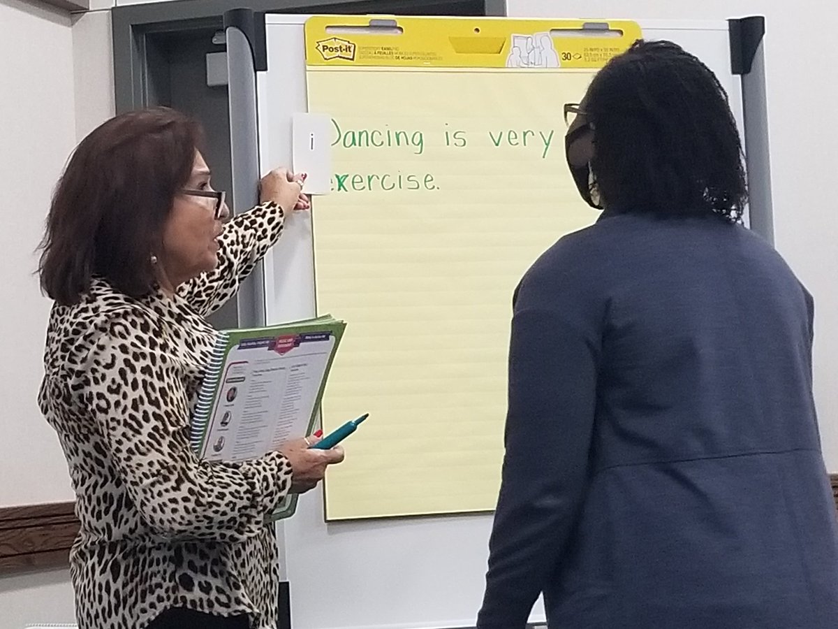 tamtamwise's tweet image. Learning about Morning Message Components with Mrs. Benilda Cervantes #PhonologicalAwareness #ConceptsofPrint  #AlphabetKnowledge @Aliefsneed @AliefPreK @FrogStreet