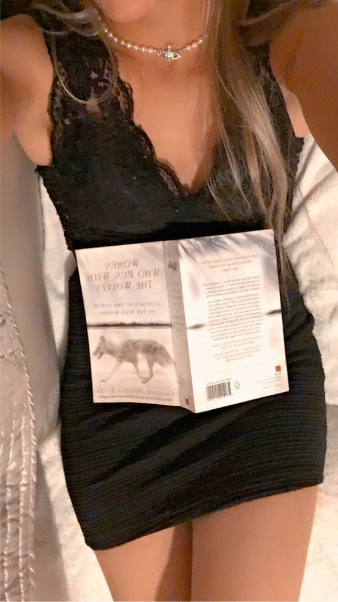 IAmAlphaGoddess's tweet photo. All dressed up and nowhere to go.. so a good book and a cuppa tea and I’m feeling like a badbitch! Happy Saturday 😈 #SaturdayVibes #womenwhoread #womenwhorunwiththewolves #SHEEO #BossBitch #alphagoddess https://t.co/8ynDB34oHe