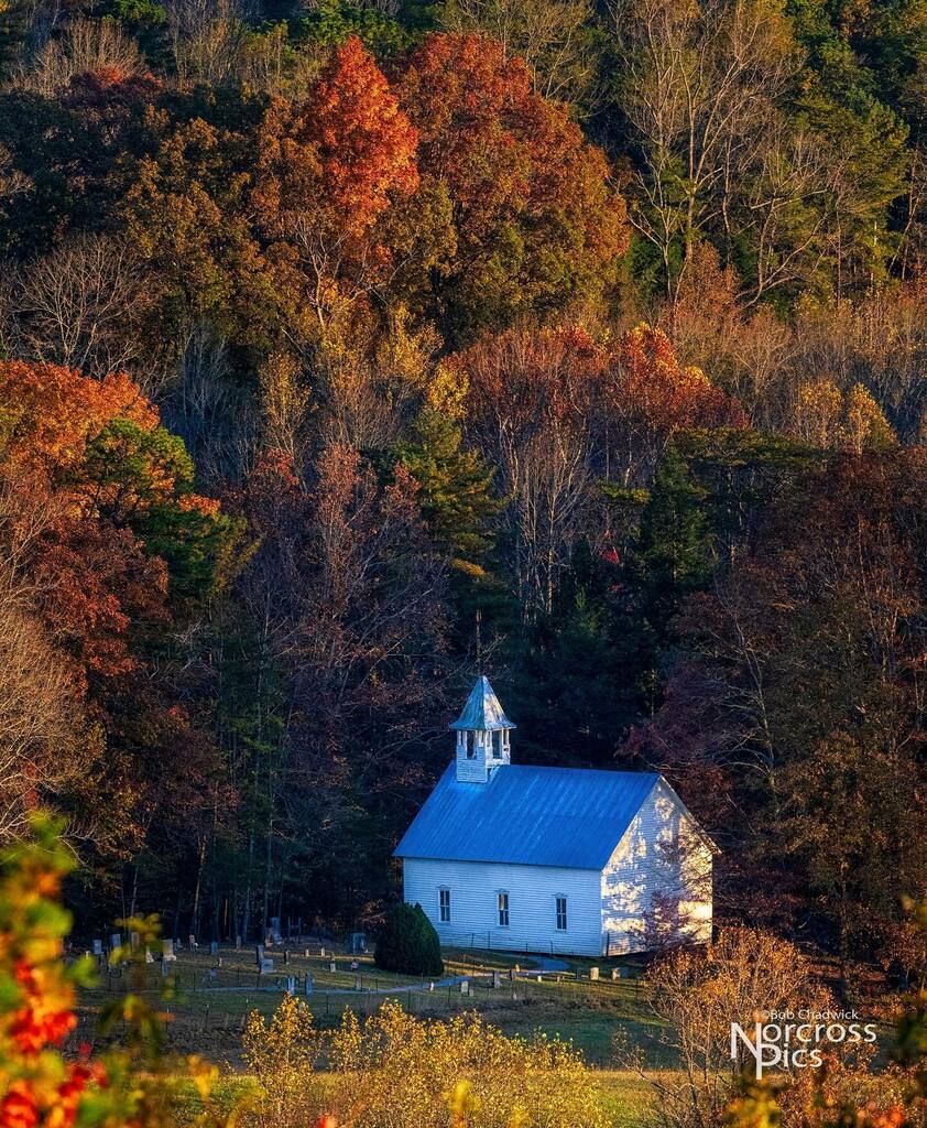 NorcrossPics's tweet photo. Cades Cove Methodist Church  #cadescove #gsmnp #nationalpark #nationalparks #tennessee #fallfoliage #cadescovemethodistchurch https://t.co/Wf56rSkhUI https://t.co/zJKTtITJvy