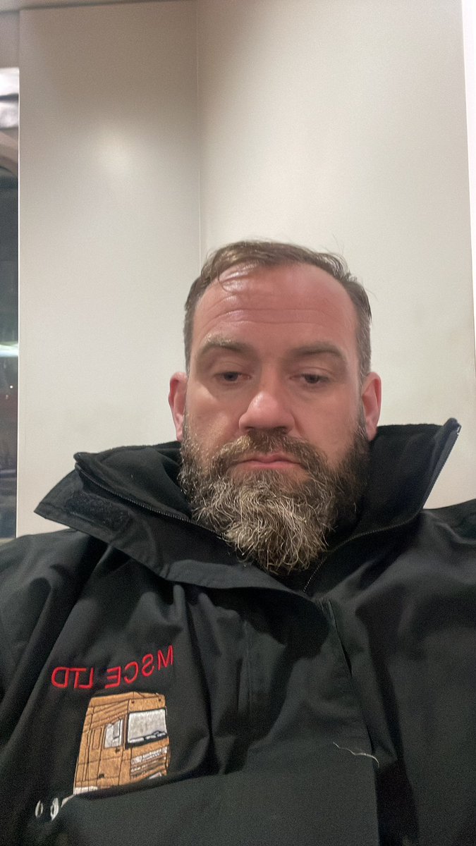 truckermattyb's tweet photo. My happy Saturday night trucking face let’s see what fresh hell awaits back in the Uk 🇬🇧 after a week in Italy https://t.co/AwkIWbJdFf
