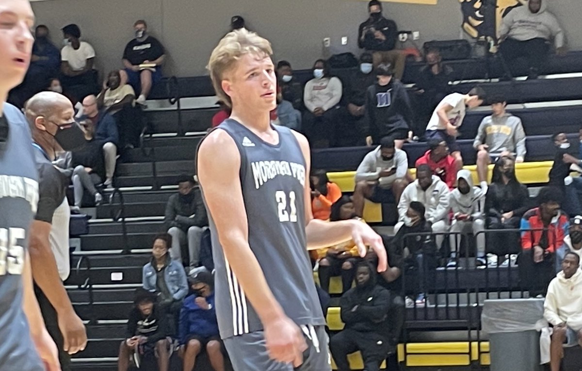 TMarkwith14's tweet photo. Standouts for @moravianprepnat vs. Winston-Salem Christian (82-77 W):
Eli Ellis-31P 7R 3A 3S (2 3PM)

Isaac Ellis-11P 2A (3 3PM)

Ryan Roberts-11P 4R 2A

Hamilton Campbell-9P 4R 4A 

Mayar Wol-7P 6R 3B

#CarmelTipOff https://t.co/2nB2oJHNiE