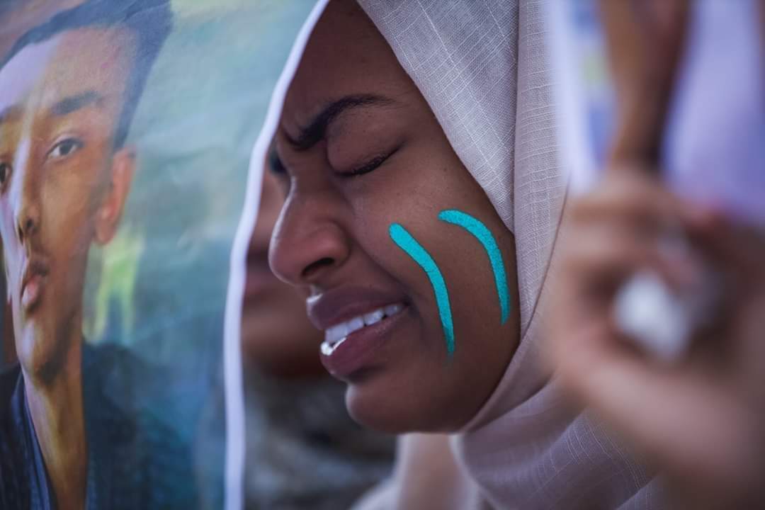 3AsimMBabiker's tweet photo. وإذا سألوك من سيأتي بحق الشهداء فقل إخوتهم ، الثابتين على قضاياهم المقتاتين على الوجع الواقفين على الحق كأنهم بنيان مرصوص ..💙

#المجد_للشهداء https://t.co/qK6Wffaqwp