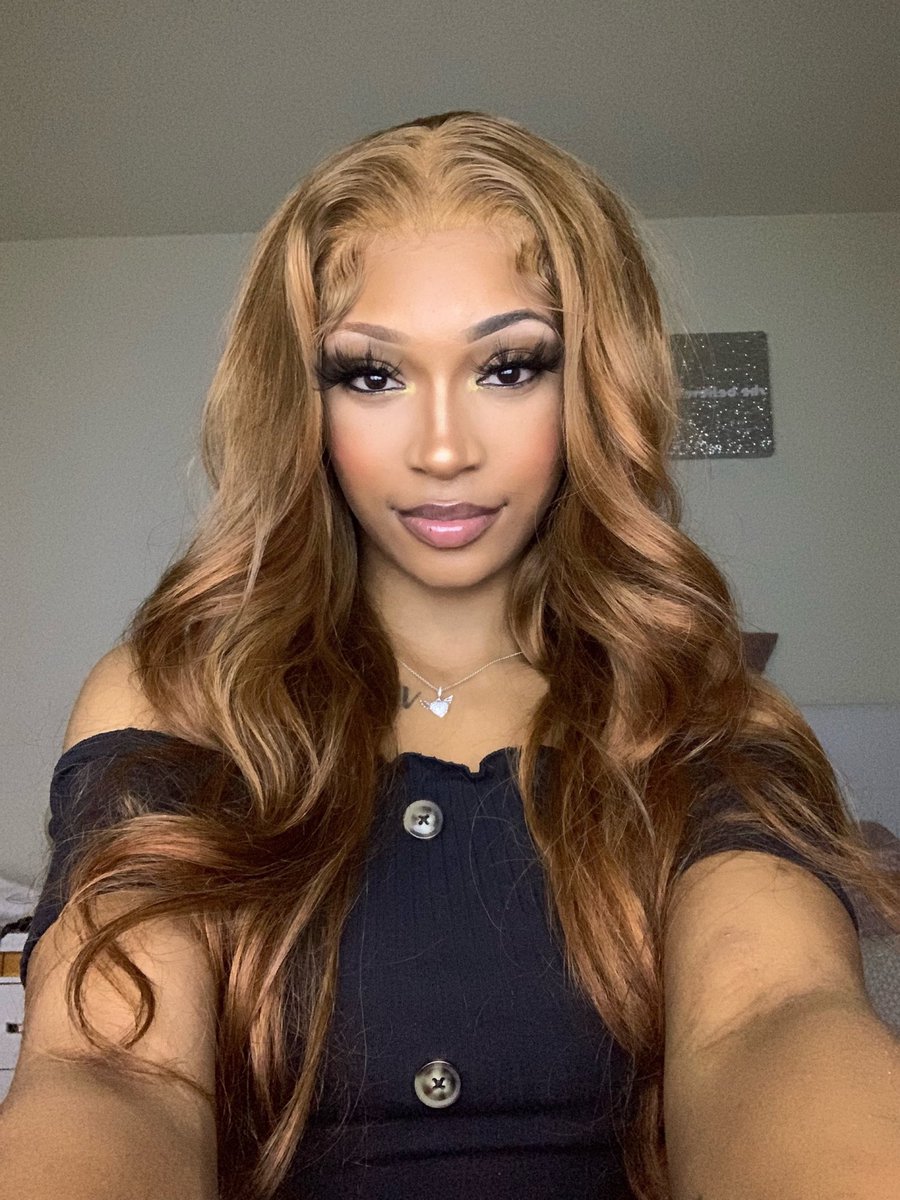 _ayannaE's tweet photo. Who you want me to be tonight ? 👀❤️ https://t.co/7NHTEB0k9P