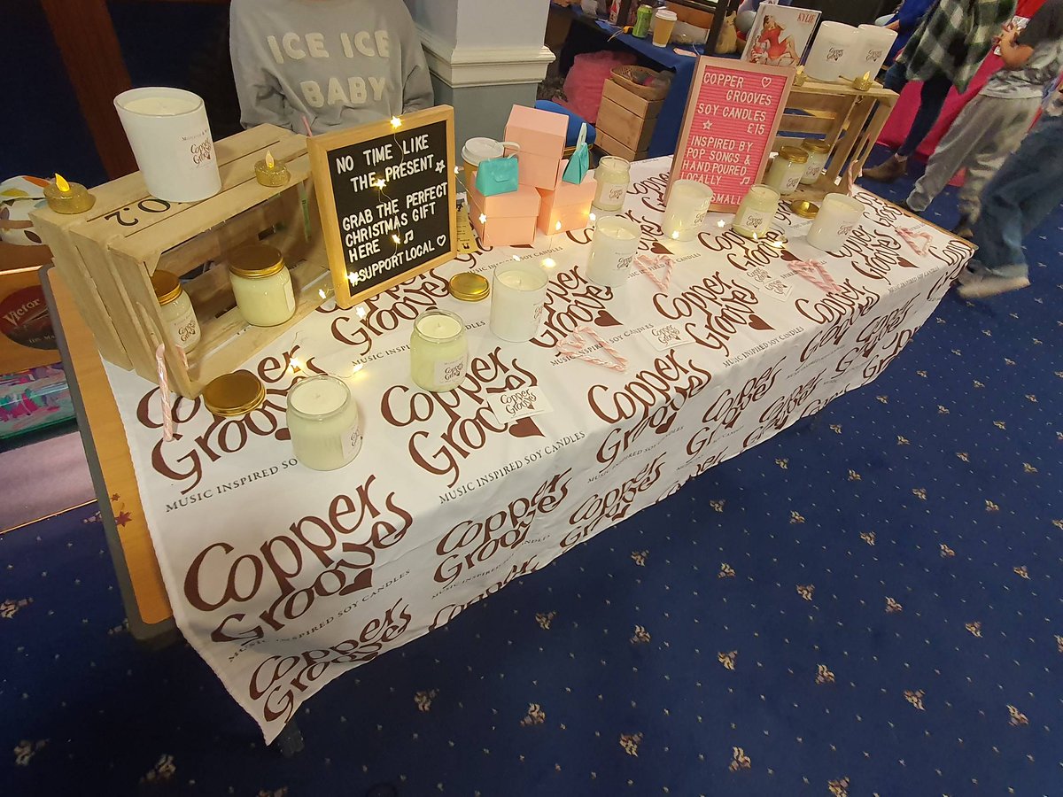 Great to see Copper Grooves at today's Christmas fair at <a href="/SindleshamCourt/">Sindlesham Court</a>  

Great news, Copper Groves will be there on Sunday aswell, come and take a look!

#Christmasfair #sindleshamcourt