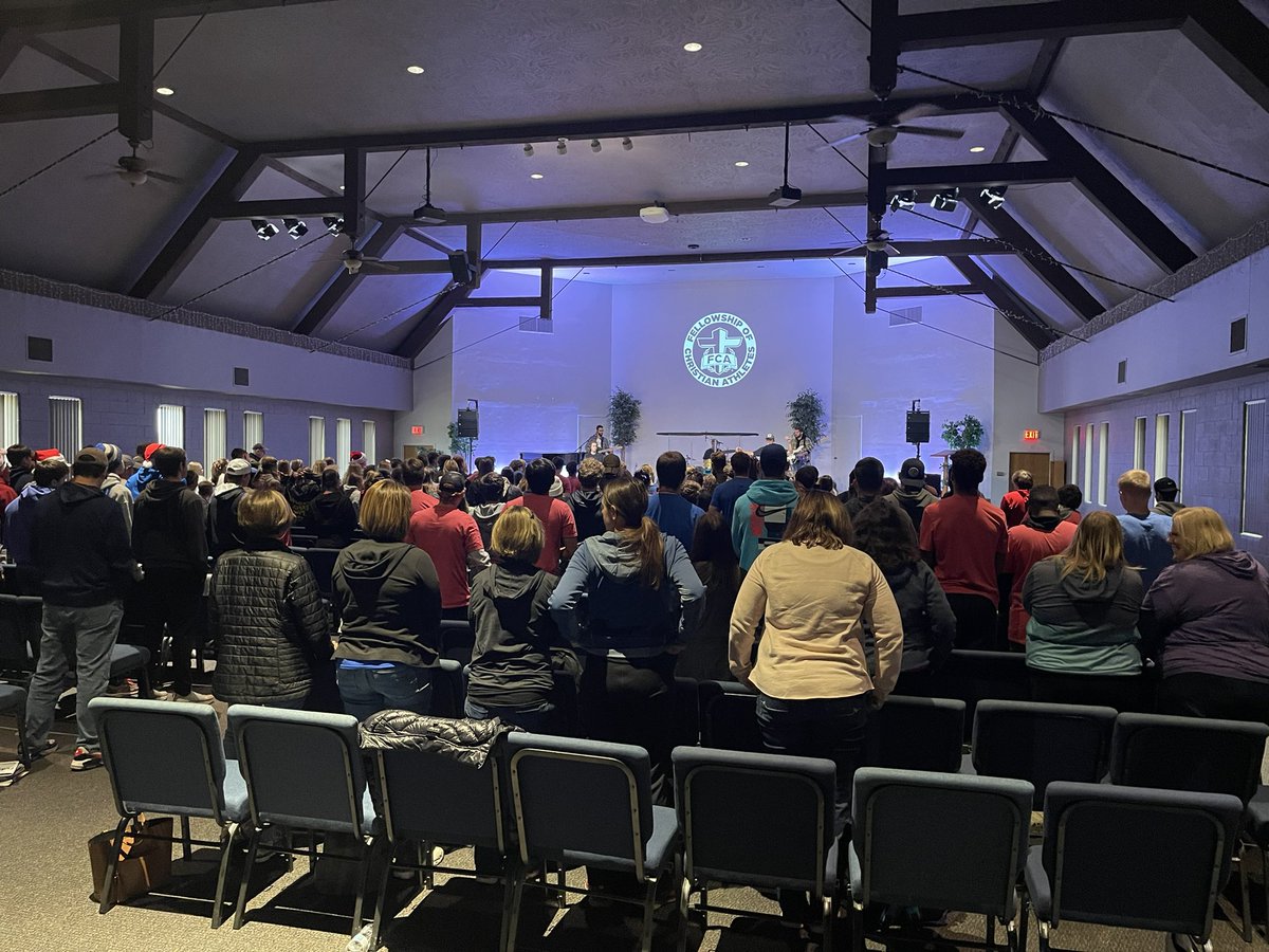 CGHSFCA's tweet photo. We’re having a great weekend at Webster Conference Center in Salina! #PursueGod https://t.co/1sD8cUj9lY
