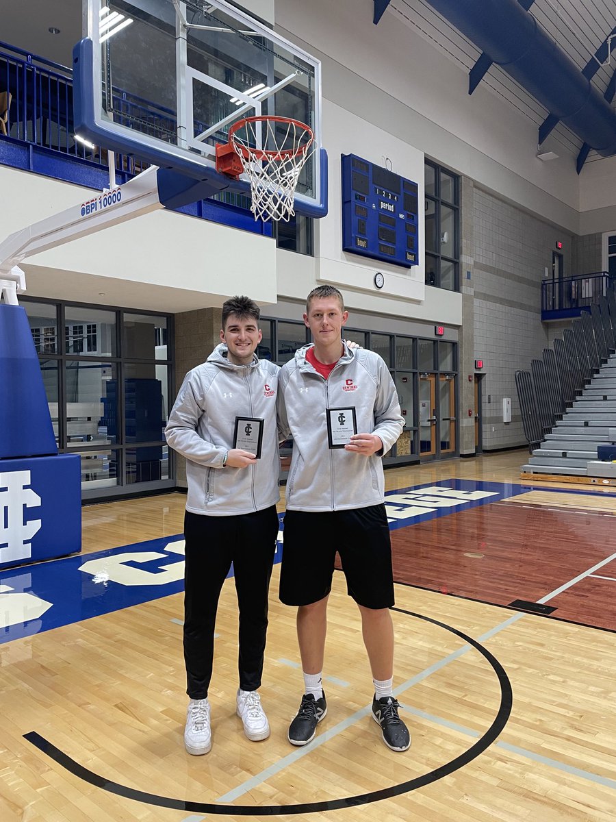 Champions! ⁦<a href="/cadenmauck/">Caden Mauck</a>⁩ and Josh Van Gorp All Tourney! #GoDutch #WIN #TheD3Way
