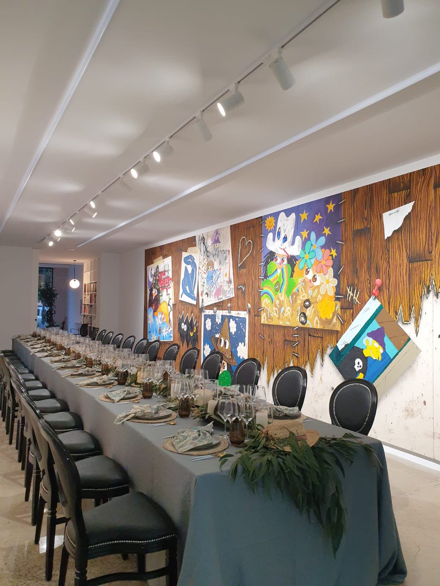 Finalizamos el evento y agradecemos a nuestros colaboradores haber participado en el #HiddenKitchen esta vez desde la <a href="/L21Gallery/">Louis 21</a>

<a href="/sukalarte/">Iñigo Rodriguez</a> @ArabayCoffe <a href="/transfer_class/">Transfer Class</a> @jaiak @Vinamica

#guiatransferclass #eventoschefsin #chefsin #altagastronomia #baleares #ibiza #mallorca