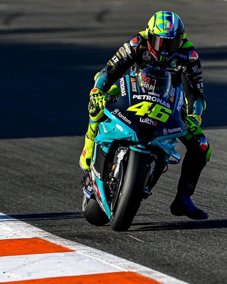 ValeYellow46 tweet picture