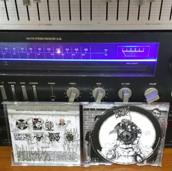 RogerioRocker's tweet photo. Há 3 anos
Manger Cadavre? - Revide #poeiramaldita #lab6 #backontrack #velhorabugento #terceiromundochaosdiscos #resistenciaunderground #brutalgrind #xaninhodiscos #cdcollection #cdmusic #discoécultura #compactdisc #digitalaudio #gradiente #s96 #es10 #cygnus #sam800 #helenadiscos https://t.co/EMzQ6fDhm3