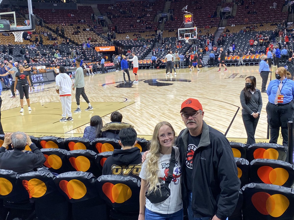 Courttm_'s tweet photo. #WeTheNorth  first game! https://t.co/BtajIb3wny