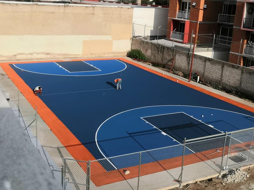 BasquetMexico's tweet photo. México Juega Básquet.
Una manita de gato a esta cancha en Guadalajara. https://t.co/RDT6h0k3zl