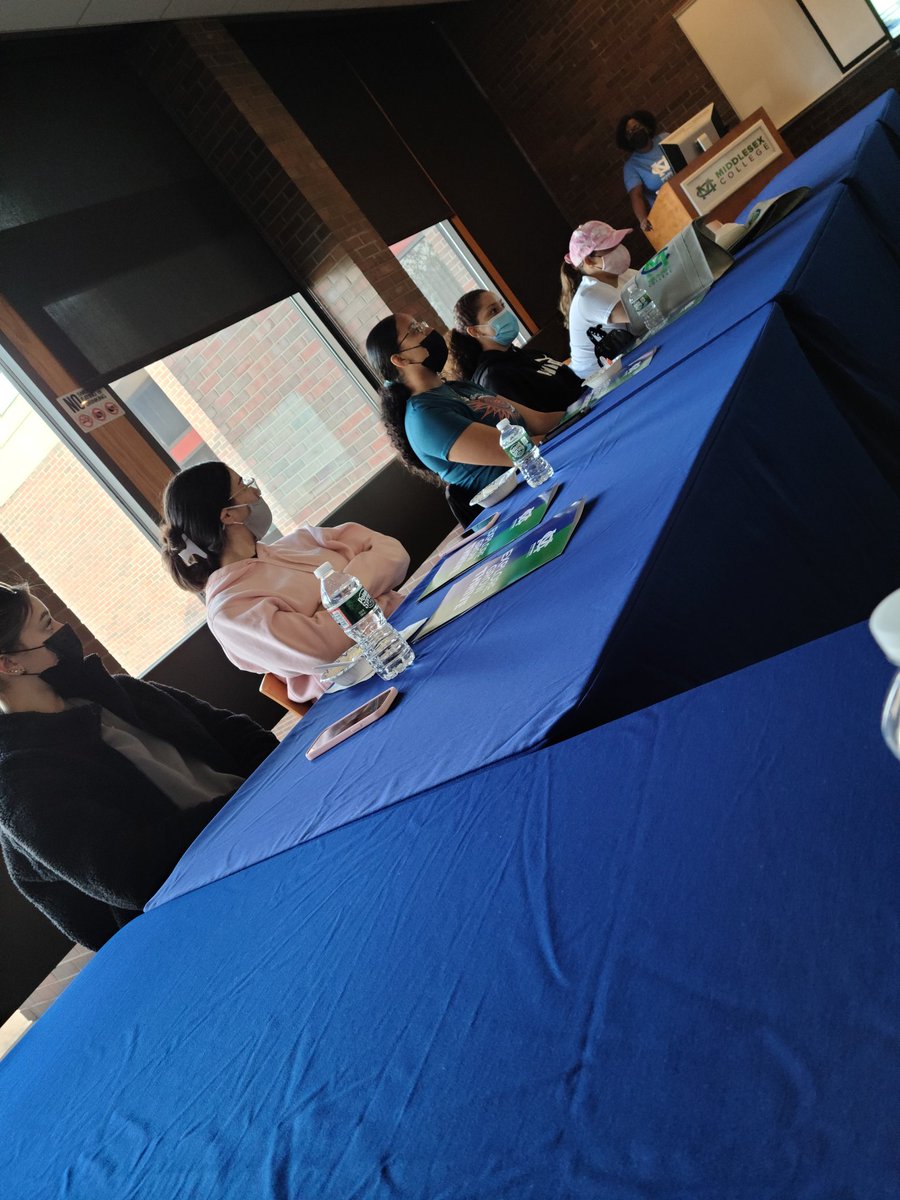 PRAHD's tweet photo. Thank you @MiddlesexCollNJ for hosting an excellent campus tour for some of our Entre Mujeres students! Your team was wonderful. We loved learning about Middlesex College and touring the campus! @WeAreUnidosUS https://t.co/SPEQvsnAbt