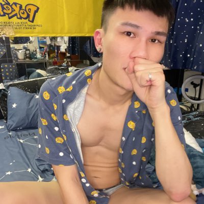 #NewProfilePic (新個人資料照片)