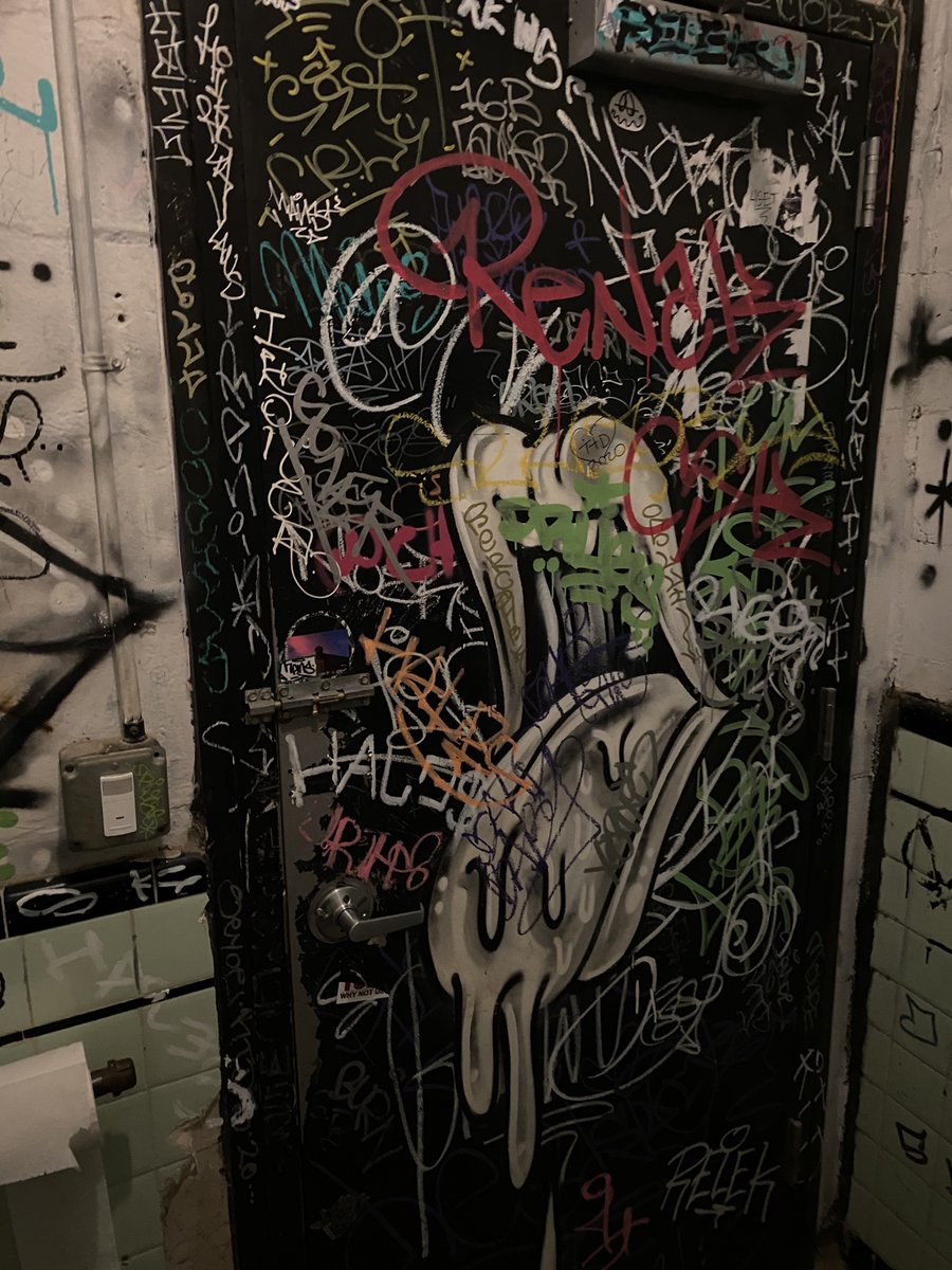 THIS BATHROOM WHIPS 