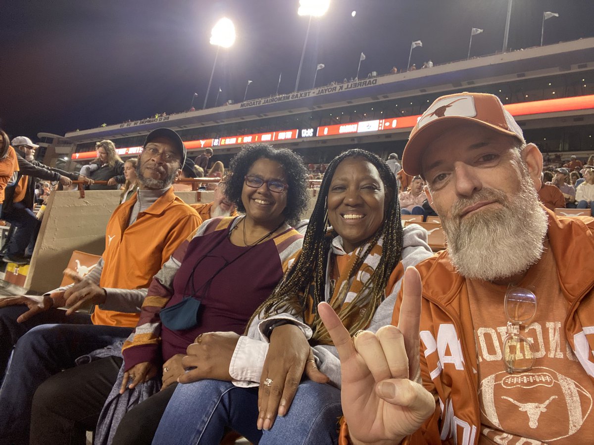 Goshenpro's tweet photo. #HookEm https://t.co/kf4zbeaY8v