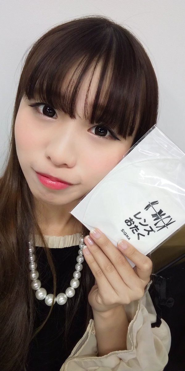r8r1r1r's tweet photo. 昨日の #ケンコートキナー 
#スタジオ での
#ポートレート #WS は
#sigmafp を体験しました📸
今回はLEDライトで
#ライティング ✨

そしてなんと
#SIGMA さんは60周年🎉
おめでとうございます👏
記念ハンカチと
マスクを頂きました！😷
早速使わせて頂いてます🤭💕

今回もありがとうございました🤗 https://t.co/jzxElVK3BE