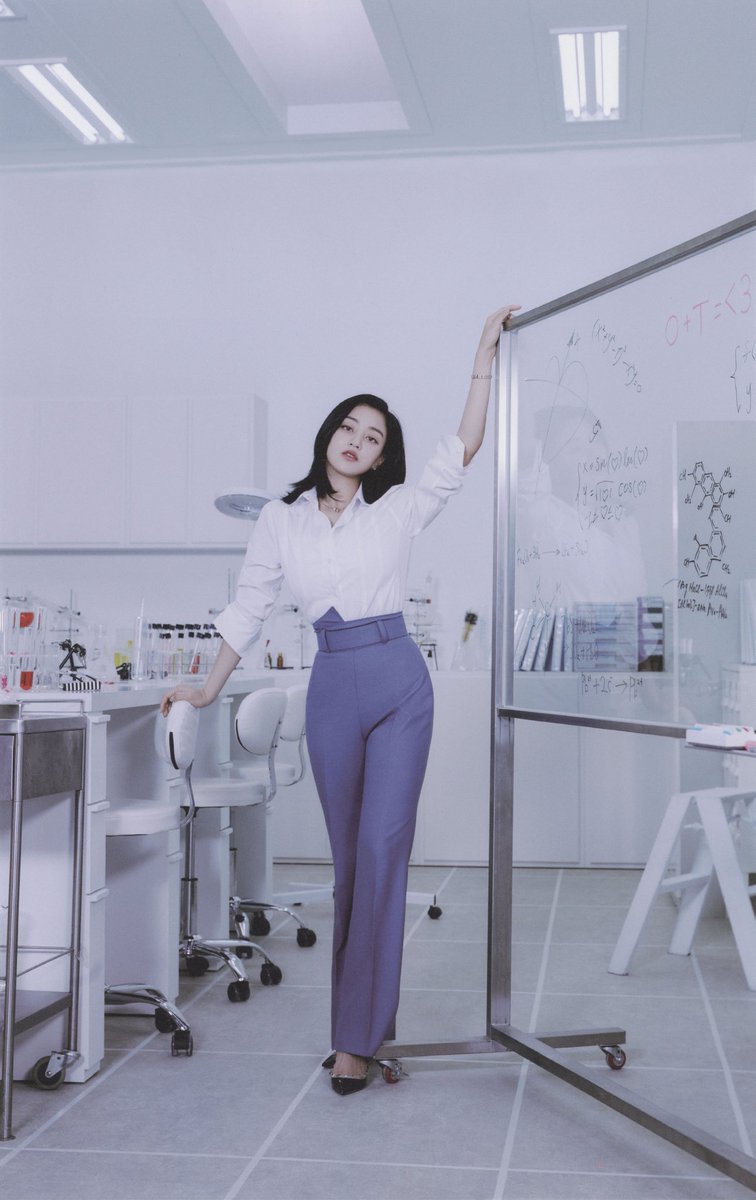 jihyopictures's tweet image. study about love | cr. teudoongies09