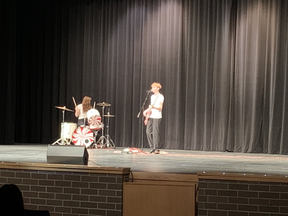 Having a great time at Redskin Review.  The kids are doing an awesome job!