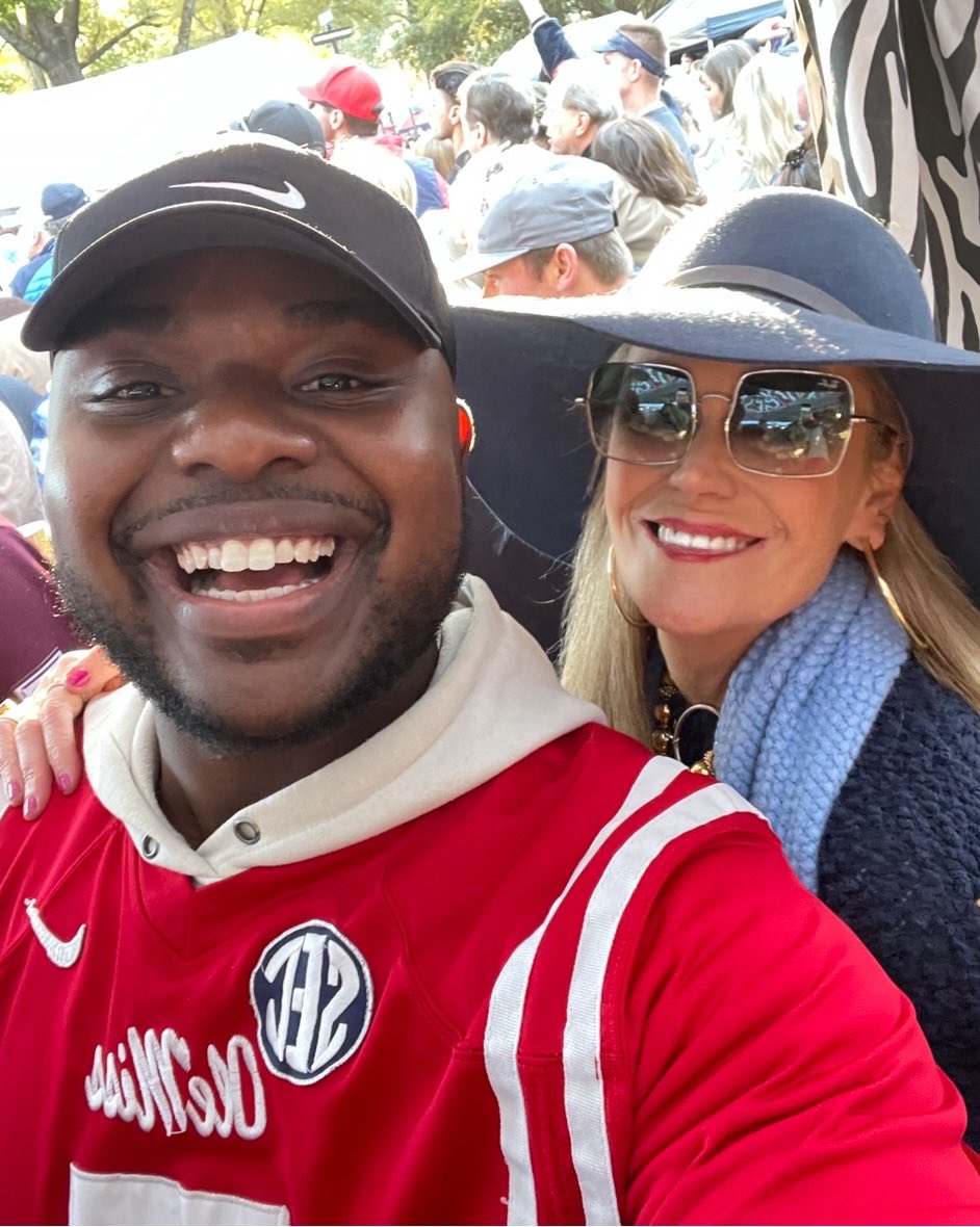patti12471's tweet photo. @TheRebelWalk #Grovin #HottyToddy https://t.co/wQHXUUV7cf