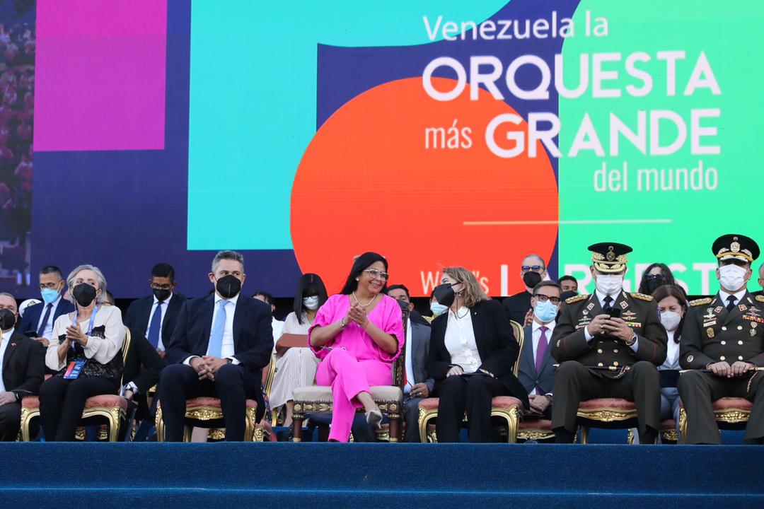 Nicolás Maduro tweet media