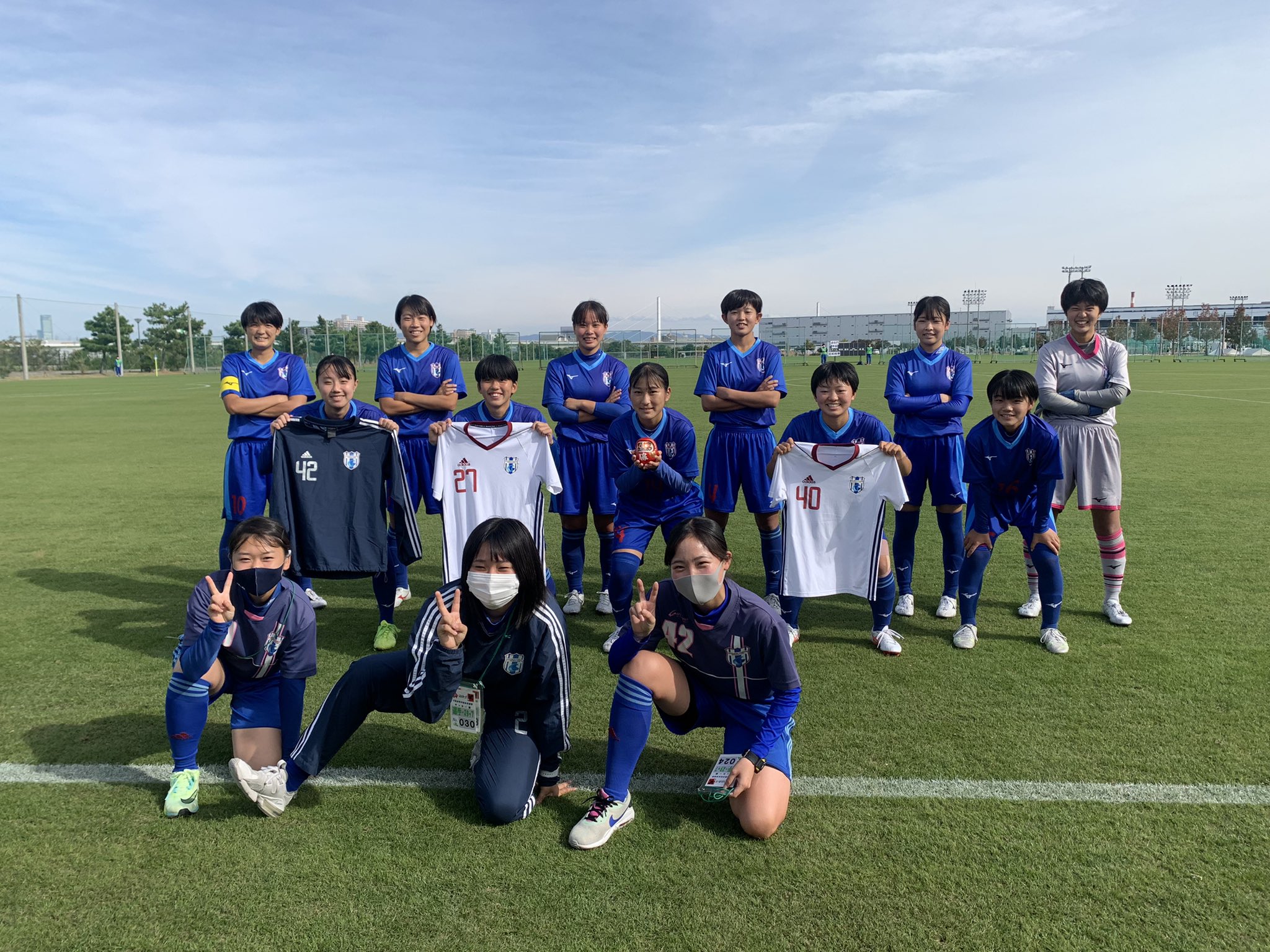 公式 追手門高校女子サッカー部 11 14 第30回全日本高等学校女子サッカー選手権大会関西大会 決勝 Vs 日ノ本学園高校 関西の頂点まであとひとつ チーム全員で闘います たくさんのご声援よろしくお願いいたします T Co Ate7wu2nir Twitter