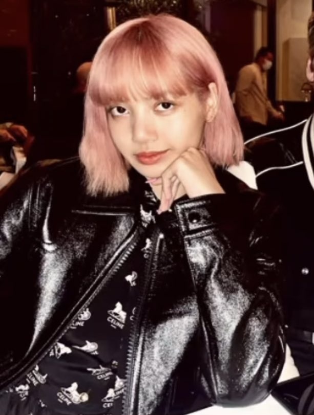 lisa pics tweet media