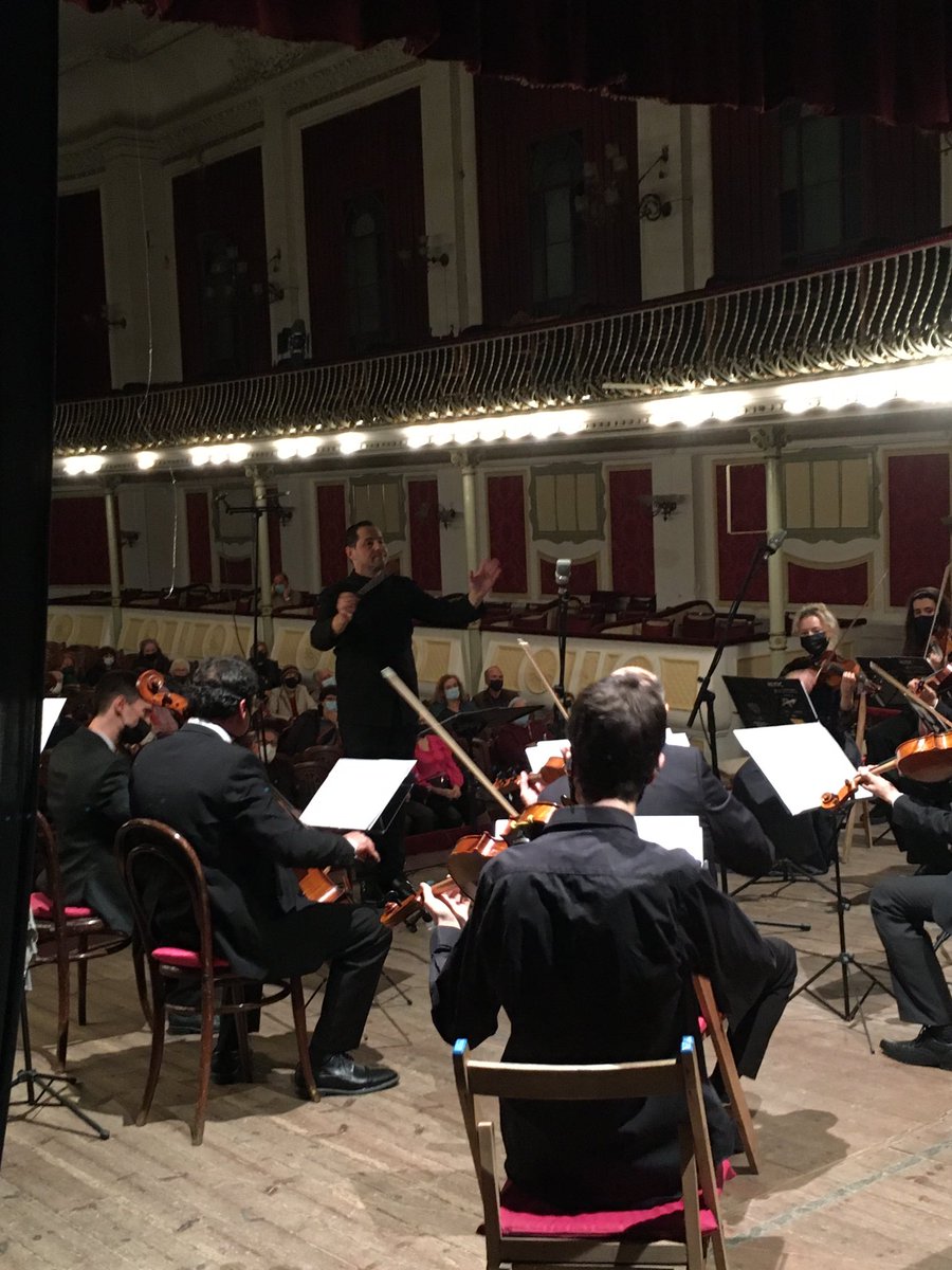 Aquest vespre Filipe Cunha, ⁦<a href="/MelaniMestre/">Melani Mestre</a>⁩ i l’Orquestra Filharmonia Ibèrica han fet història estrenant a Catalunya el primer concert per a piano i orquestra d’un compositor català, Jacint Codina. ⁦<a href="/catalunyamusica/">Catalunya Música</a>⁩ ⁦<a href="/totsmatinsmon/">Tots els matins del món</a>⁩ ⁦<a href="/assaig_general/">Assaig general</a>⁩ ⁦