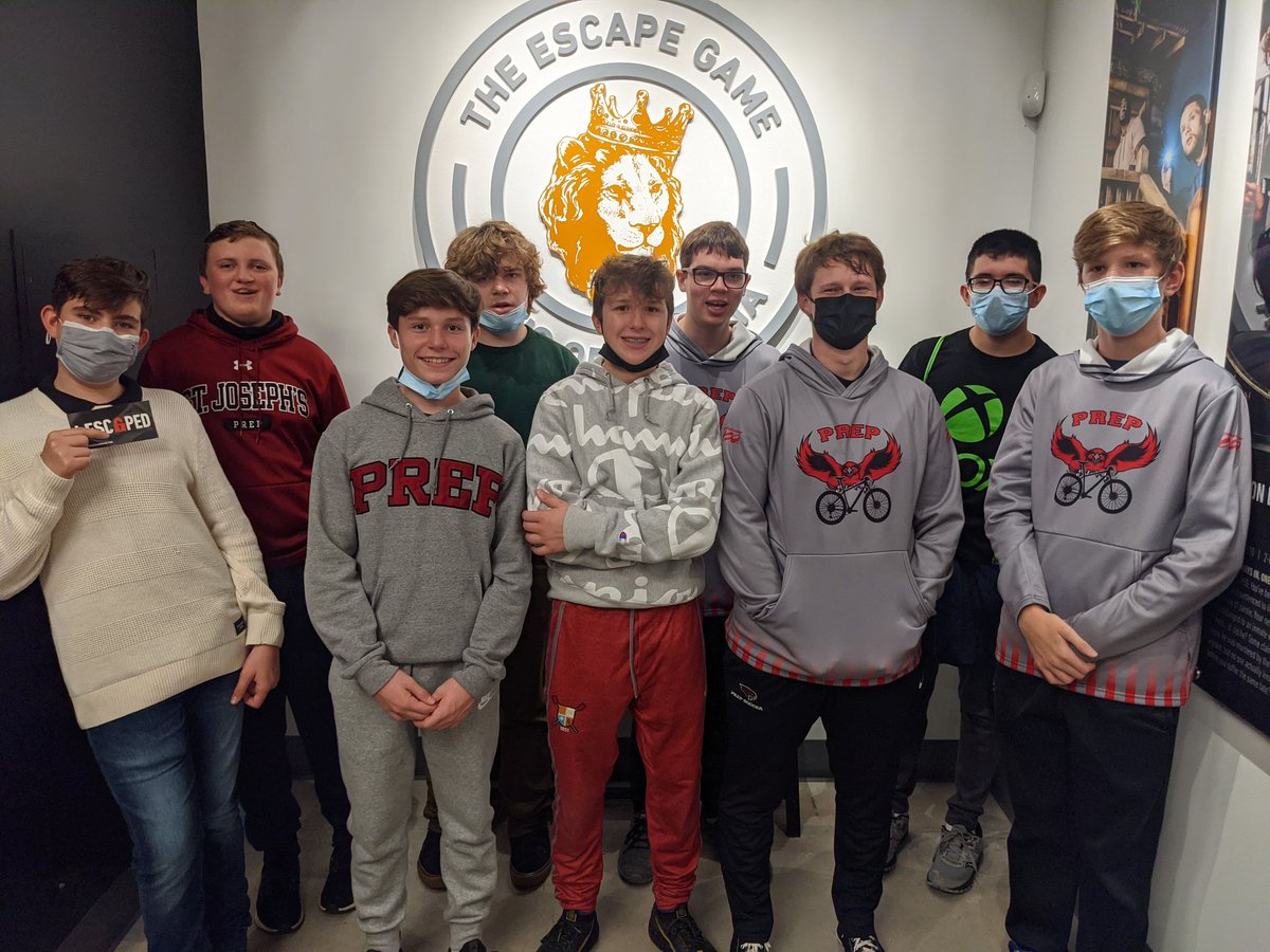 SJP_MTB's tweet photo. Fun night of teamwork at the Escape Room. 

2022 season, here we come!
 
#prepmtb https://t.co/PlhjHncBHL