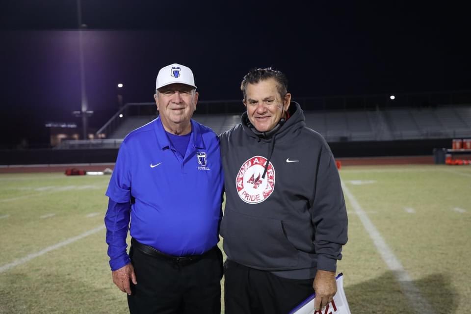 Coach_Gehrts's tweet photo. Two legends of AZ high school coaching. Lots of football knowledge between these two and even better stories! https://t.co/6BzEpaasT9