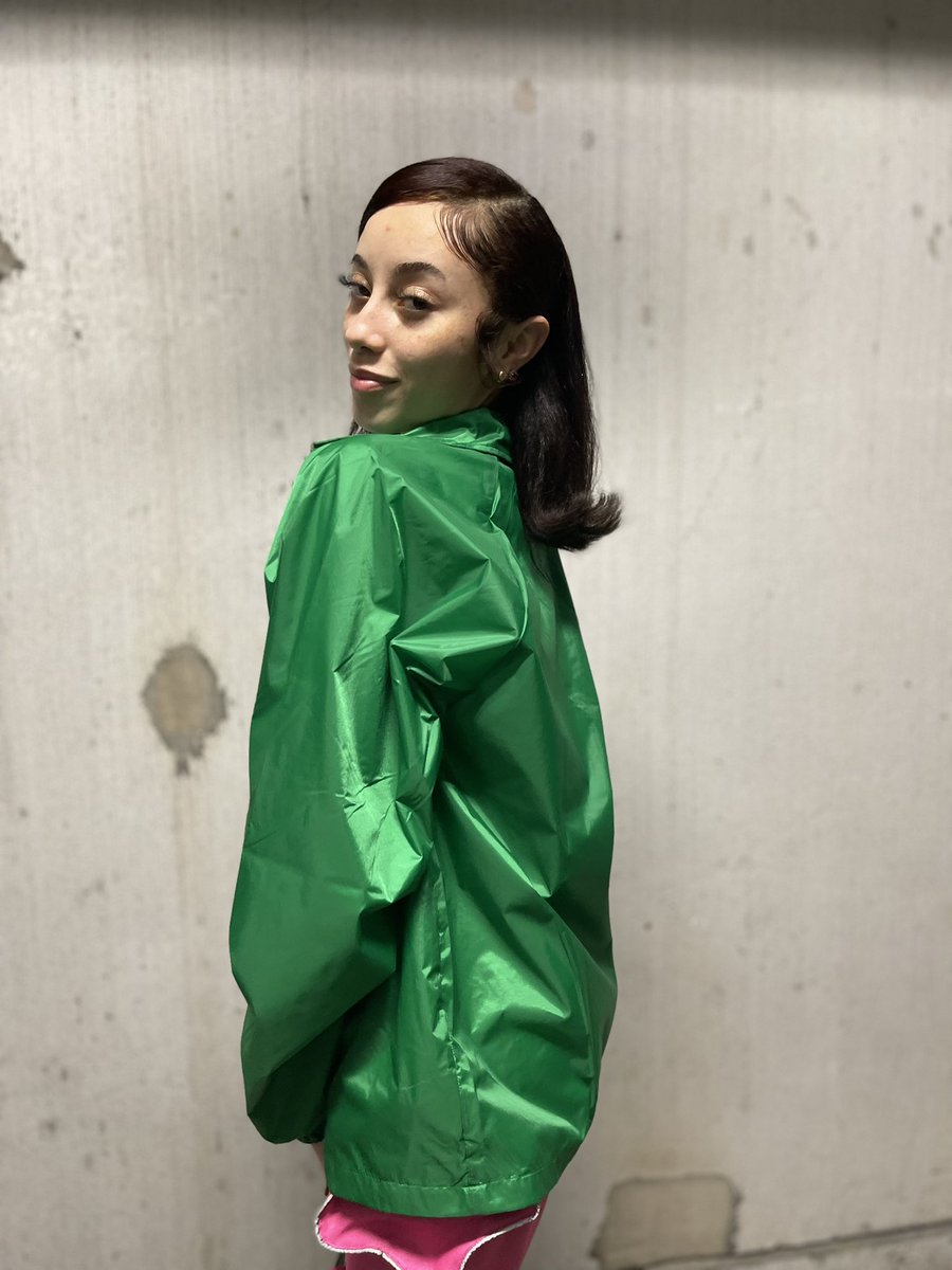 OHHH so fine, yes i am number 29 💗💚 #Muse #PHIRSTDAY