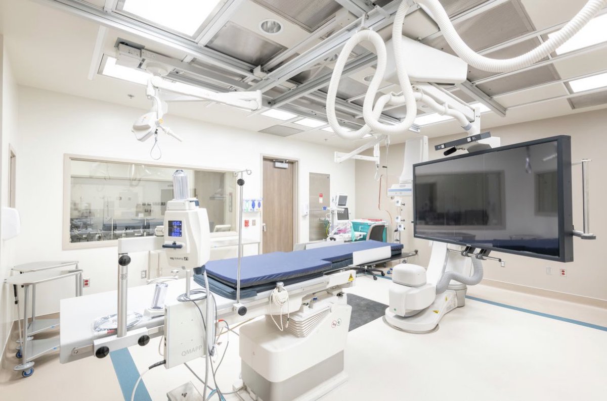 EPICsurgerycenterofAz tweet media