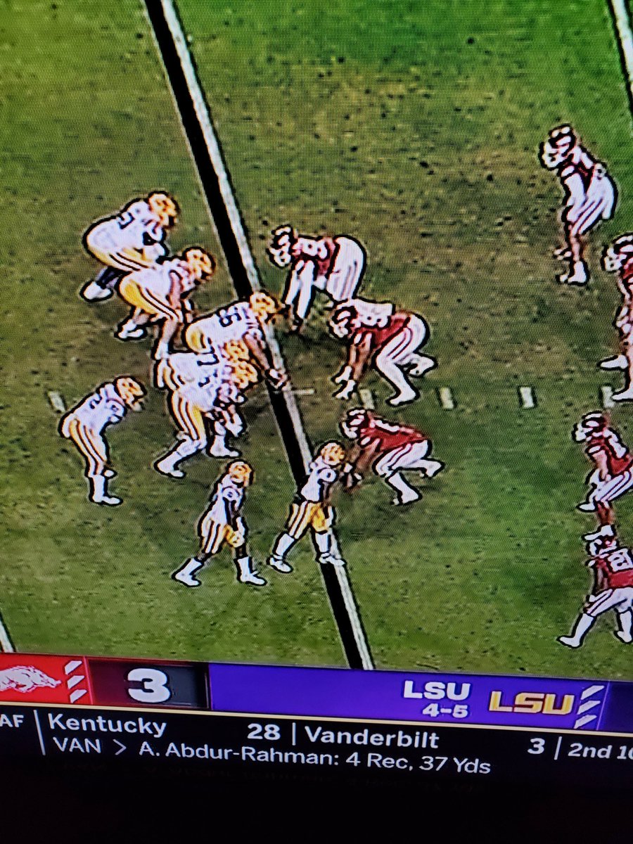 SWesTaylor's tweet photo. #NotOffsides 3 plays later offsides us called against the Hogs. #SECOfficialsSUCK https://t.co/QMV3DyZcYg