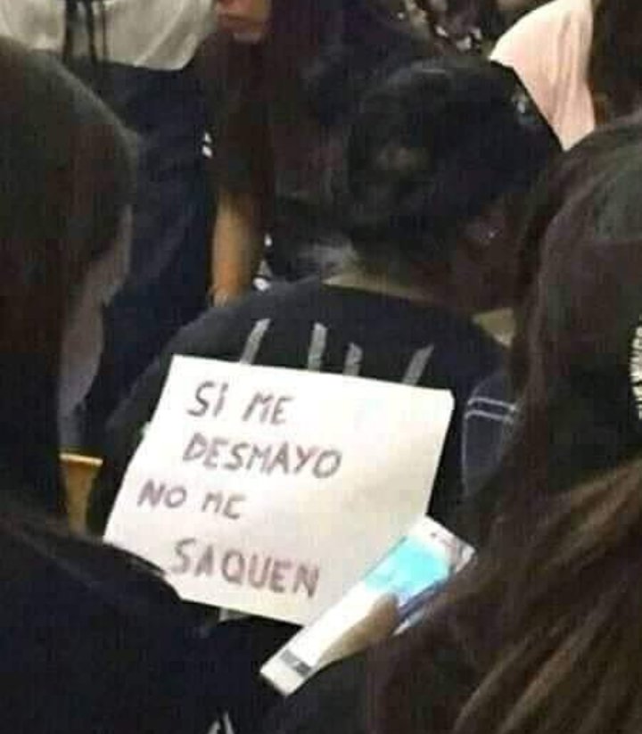 elembrujofc's tweet photo. Yo en mi primer concierto de Morat: https://t.co/9B3z3LSgUs