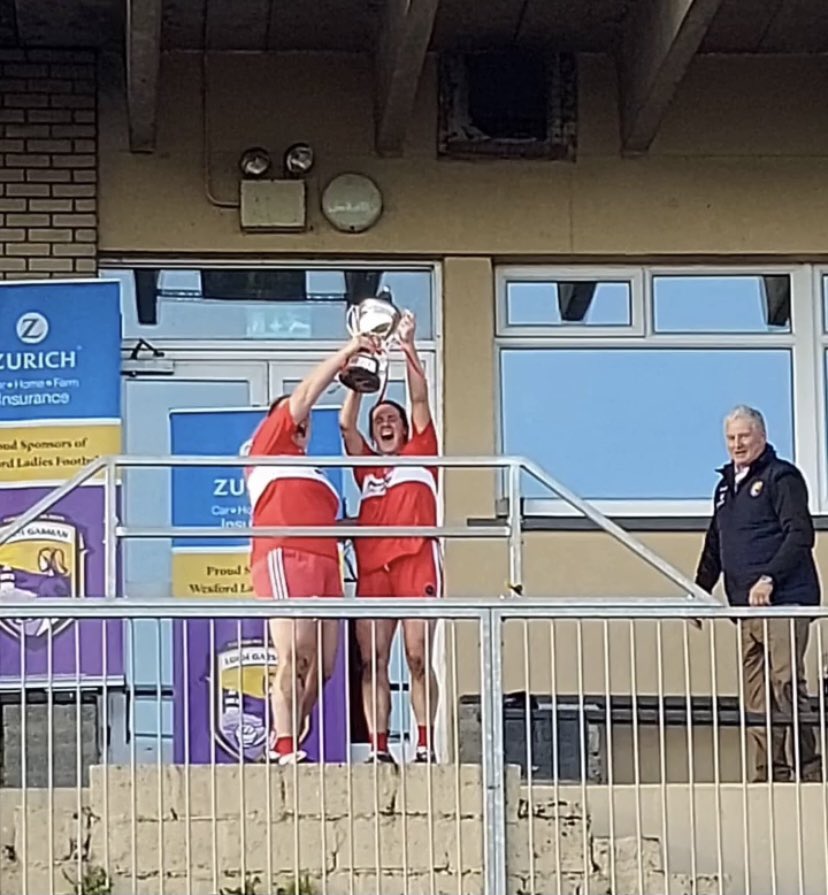 This ones a special one!! Kilanerin Abu 🔴⚪️🔴⚪️🔴⚪️🔴 🏆 🏆