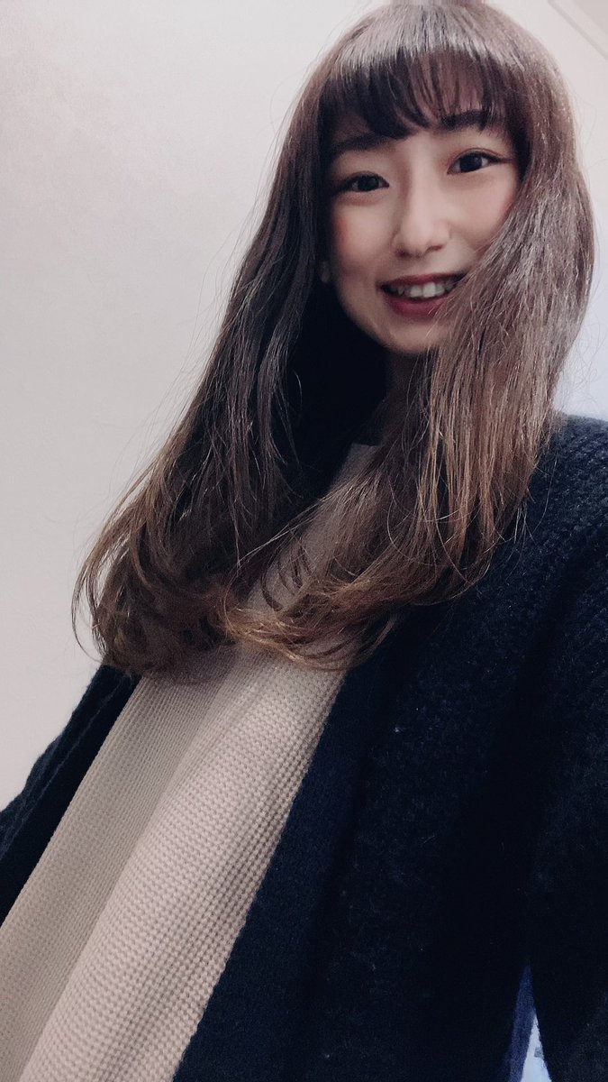 09maki25's tweet photo. 11/14 ファイナル審査対象②

今日のコーディネート😂🤣😂笑
もはやコーデとは言わない🤪www
らくちんゆるゆる服👗💞✨

NAIL💅💎✨
リンパケア💗✨

癒されてくるーーー！！！

#ボドコン表参道 
#ミクチャ
#RT数が審査対象になっています 
#RT相互募集中 
#拡散希望 https://t.co/S6ymE2VYgO