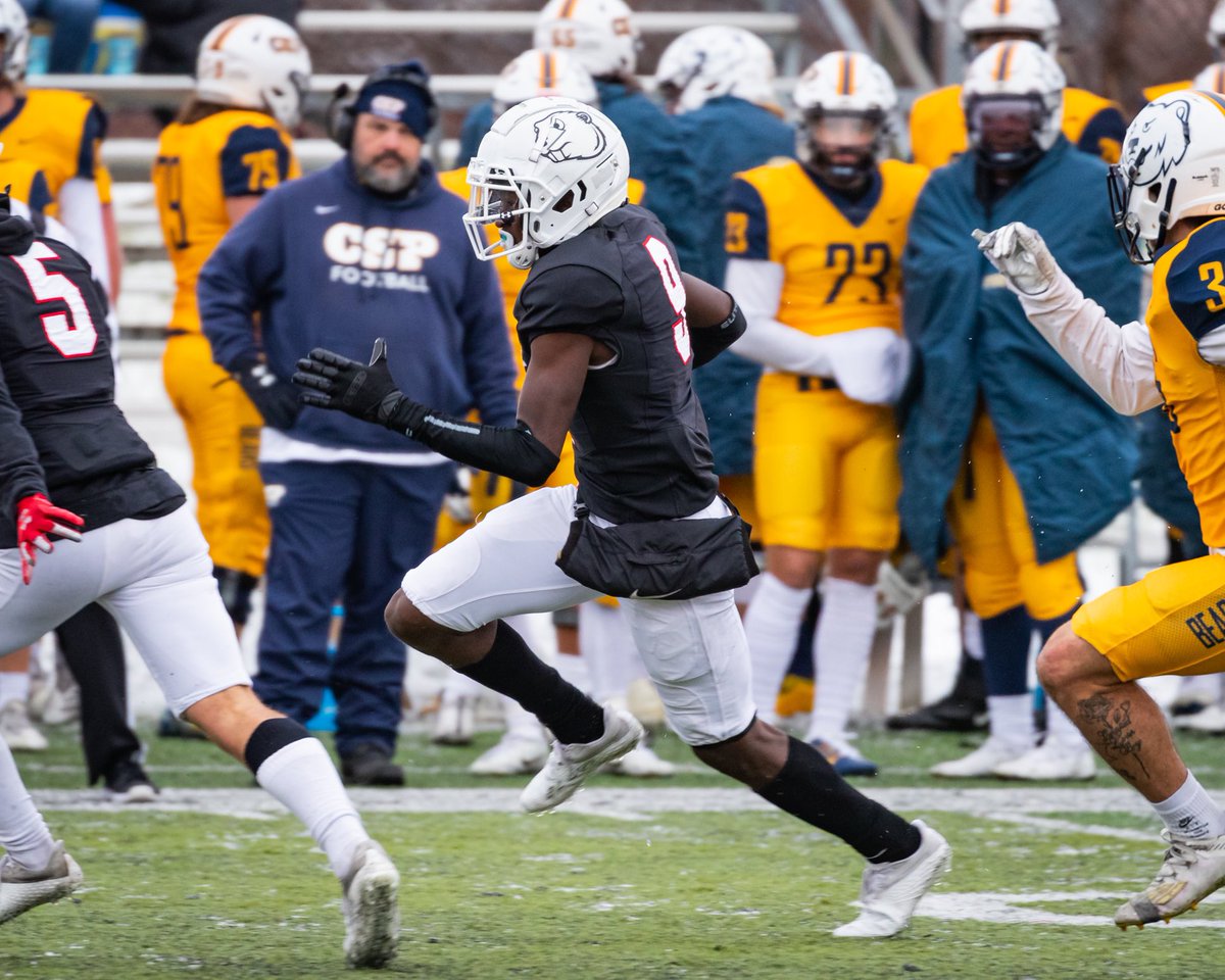 ArbautPhoto's tweet photo. MSU Football vs CSP 11.13.21 https://t.co/RpCDuEWElm