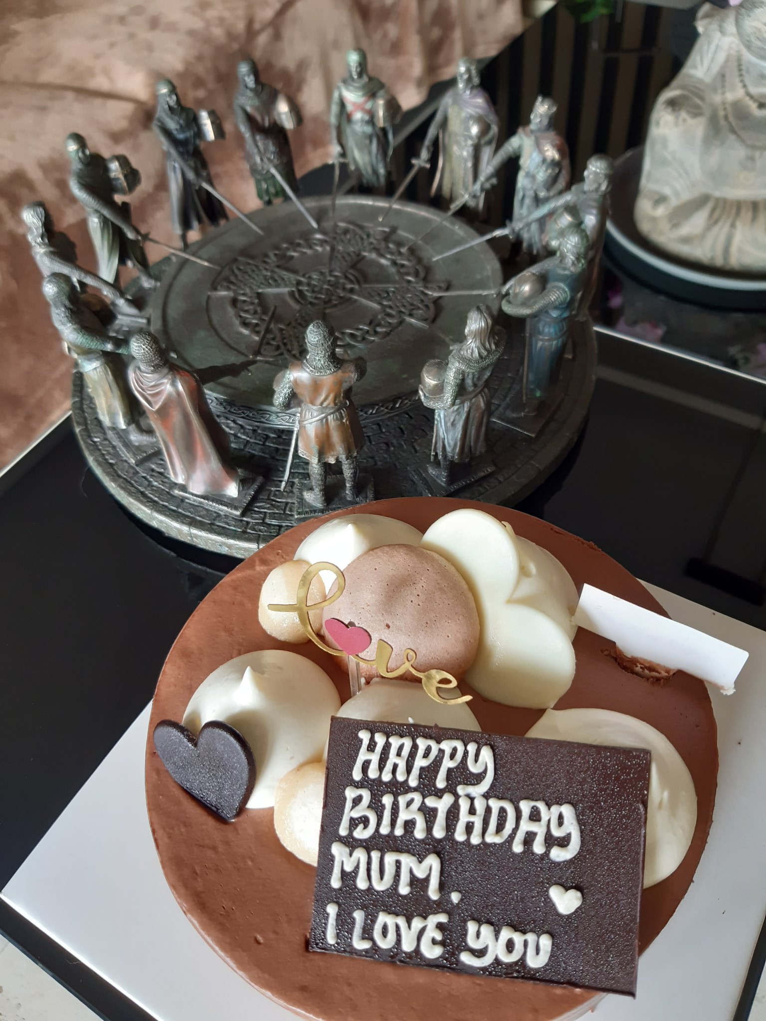 HAPPY BIRTHDAY PRINCE CHARLES. 14 November 
Sharing my birthday cake with you.
Happy Birthday to us. 