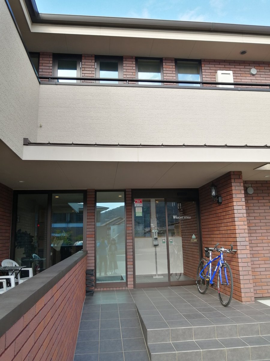 yurucyclist's tweet photo. 直島の宿は、HOTEL WRIGHT STYLE でした🛌
こじんまりとしたアットホームでキレイなホテルでやんした👍
ありがとうございました🙇
#直島
#WRIGHTSTYLE
#HOTELWRIGHTSTYLE https://t.co/ngMnRoNNeP