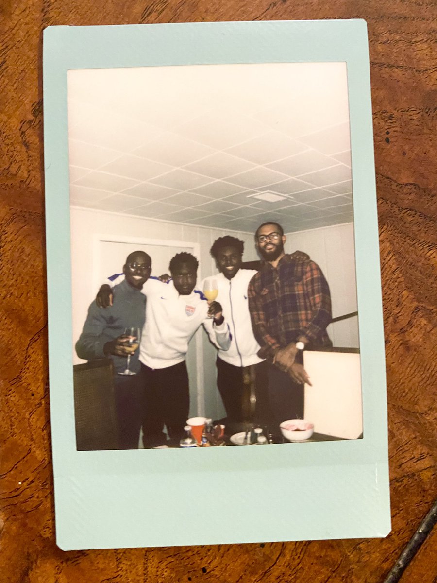 ranell_io's tweet photo. Saturday #Friendsgiving #November #FujiFilm #Instax https://t.co/90G1JhJ363