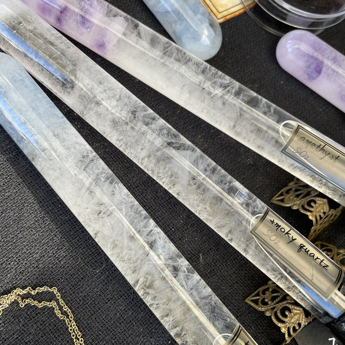 stormglass_saa's tweet photo. 本日は
大だま市!
本庄市のハウスを利用したおしゃれなお花屋さんでいつもより大きなマルシェを開催しております(*⁰▿⁰*)
ご飯も雑貨もたくさんなので見応えあります^ ^
本日は15時まで賑やかにお待ちしております。是非お出かけくださいね〜!
#stormglass #ストームグラス #solflows https://t.co/gKr2qw9Xwa