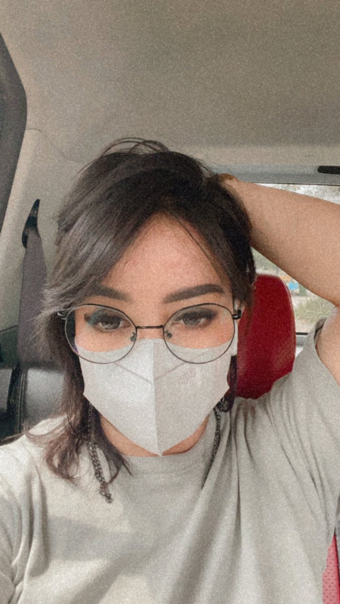 kucingkuh's tweet photo. pagiiikuu jalan jalan duluu https://t.co/JXe6xSFkhR