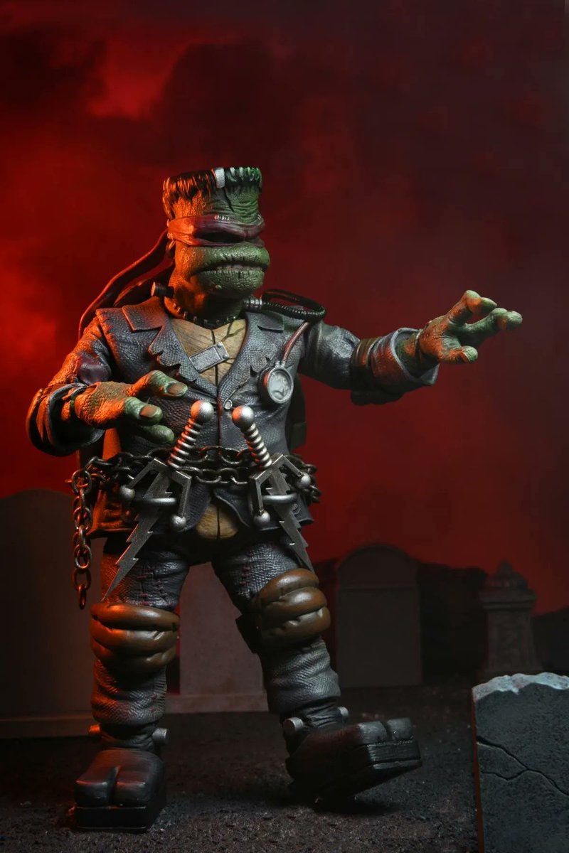 EntEarth's tweet photo. Cowabunga, it's alive! Pre-order the @NECA_TOYS Universal Monsters x Teenage Mutant Ninja Turtles Ultimate Raphael as Frankenstein's Monster Action Figure right here. https://t.co/t34KPauOfd https://t.co/IypFMH8VEd