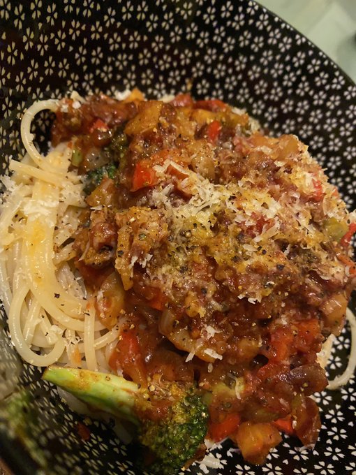 I can never eat too much of Spaghetti !!🍝🤤♾ https://t.co/O2Mux3DixL