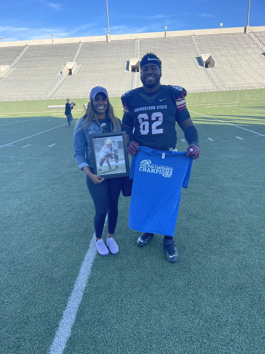 Kenyana D. Heard tweet media