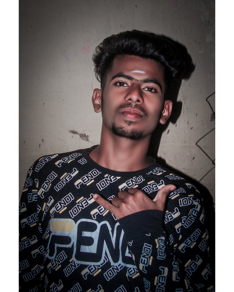Manoj23435995's tweet photo. Always kolaru 😝🧡💙💋😍💕
#manoj_mm_ #_v2_manoj_ #love #trichy_manoj #aswinchelam #trending #traditional #reelsinstagram #instagood #instaphoto #fun https://t.co/Obm5TyhBwu