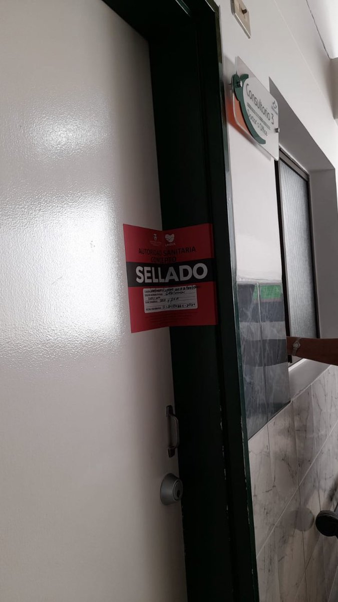 BernardoAGuerra's tweet photo. OJO! Ayer @SaludAntioquia procedió al cierre de servicios del Centro de Salud de Villatina @Metrosalud @AlcaldiadeMed @QuinteroCalle .Cuales otros puntos de atención se encuentran en condiciones precarias y deplorables ante falta de mantenimiento,insumos y personal? @ifmnoticias https://t.co/RZrELVgkHL