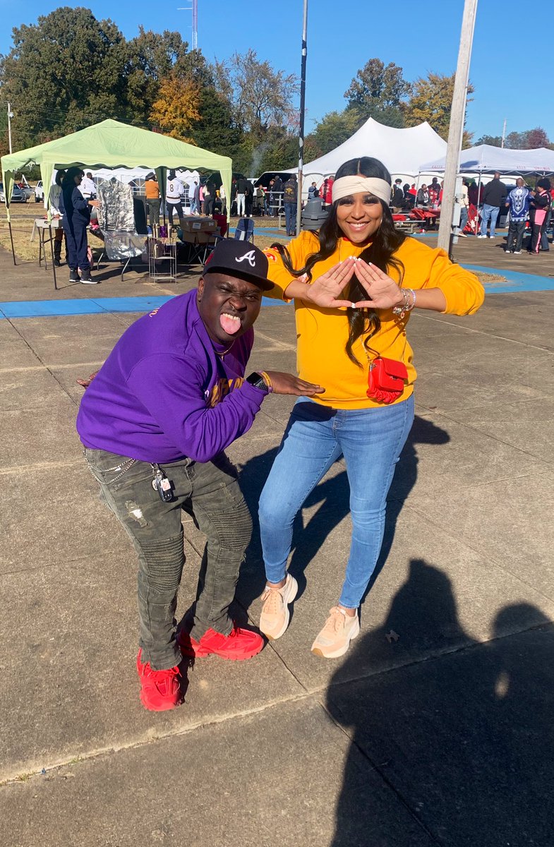 iamCammyJ's tweet image. B l o o d . 
A Coleman family. 
#ThetaPi #KappaBeta #HomeComing