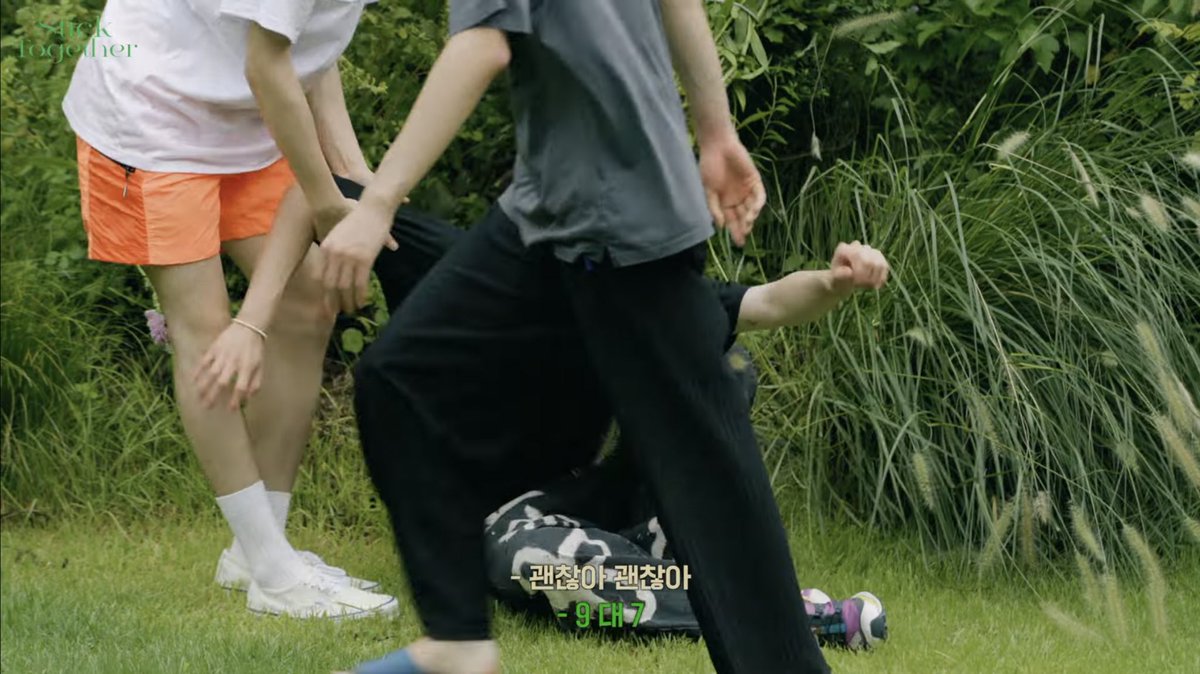 ในวันที่ผมล้มเเน่นอนครับผมต้องลุกขึ้นเอง เพราะยูตะวิ่งมาดูแล้ววิ่งกลับเลย5555555